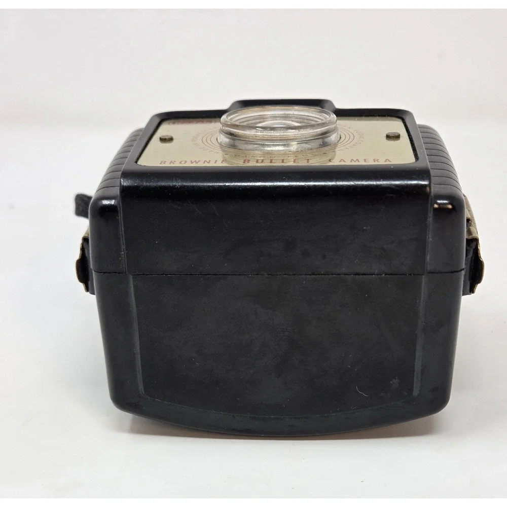 Vintage Kodak Brownie Bullet Camera Bakelite 127 Film Dakon Lens 1950s USA